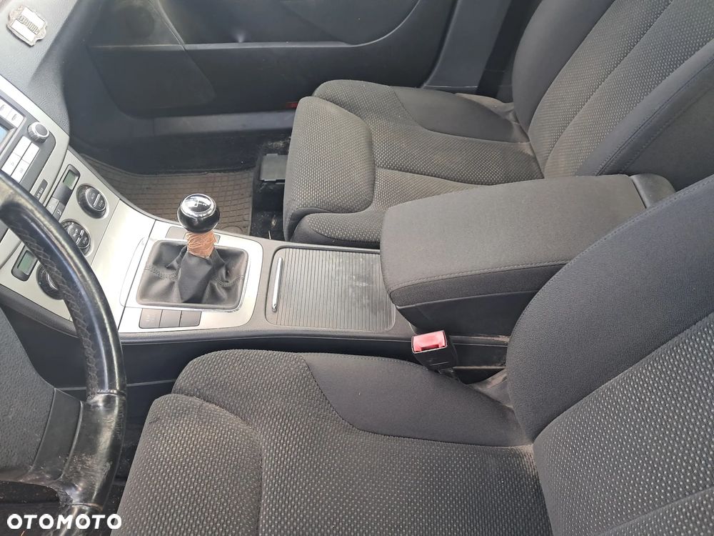 DAWCA CZĘŚCI VW PASSAT B6 SEDAN 2006 2.0 TDI140 KM BKP KL LC5F - 12