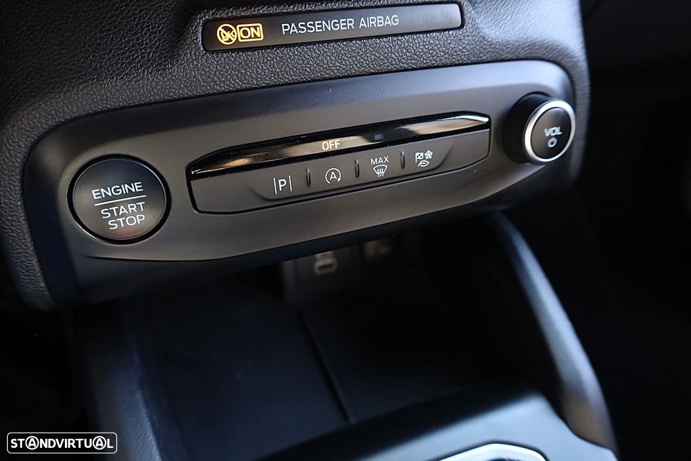 Ford Focus SW 1.0 EcoBoost MHEV ST-Line X - 24