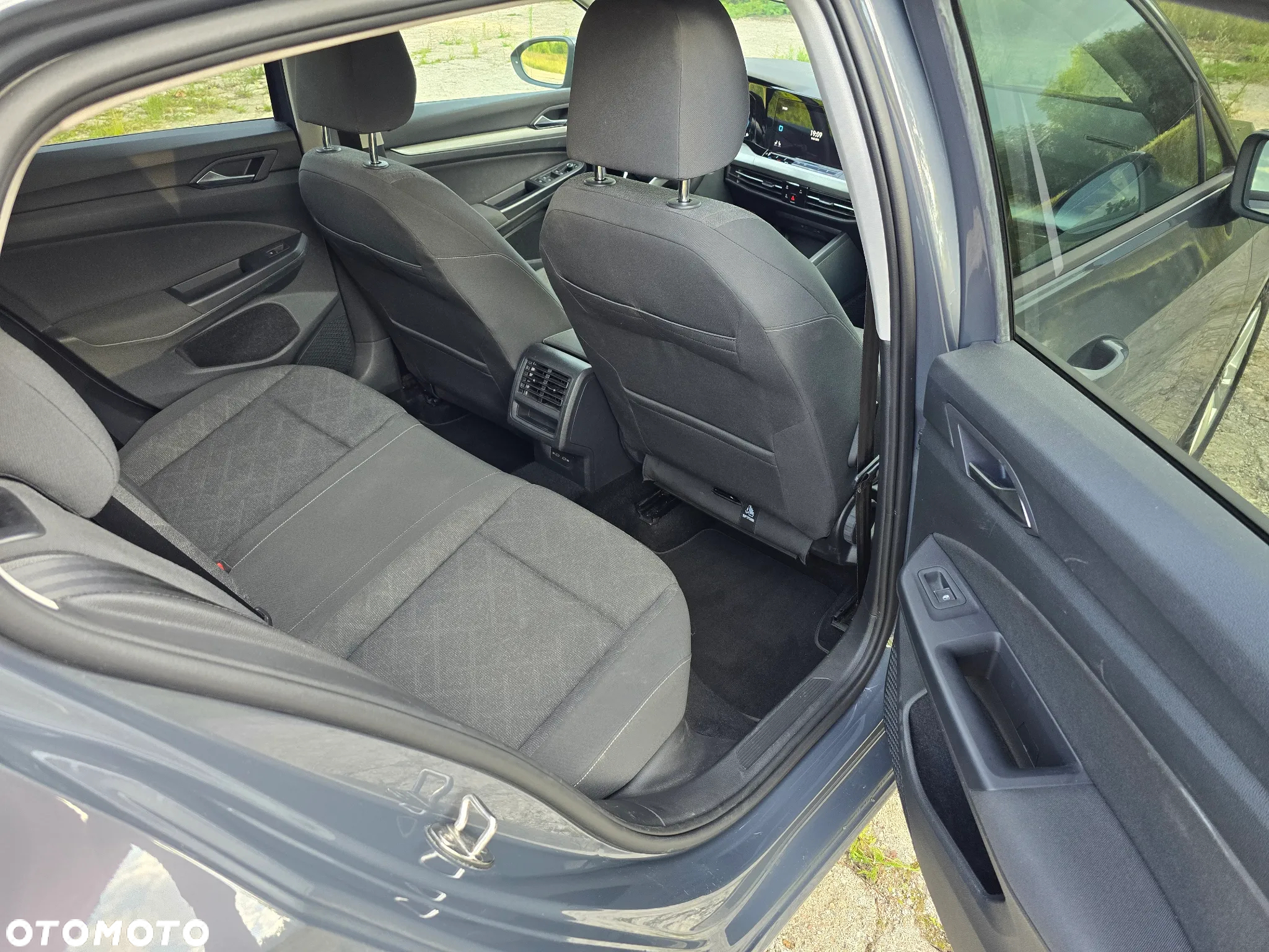 Volkswagen Golf 1.5 TSI BlueMotion ACT Comfortline - 16