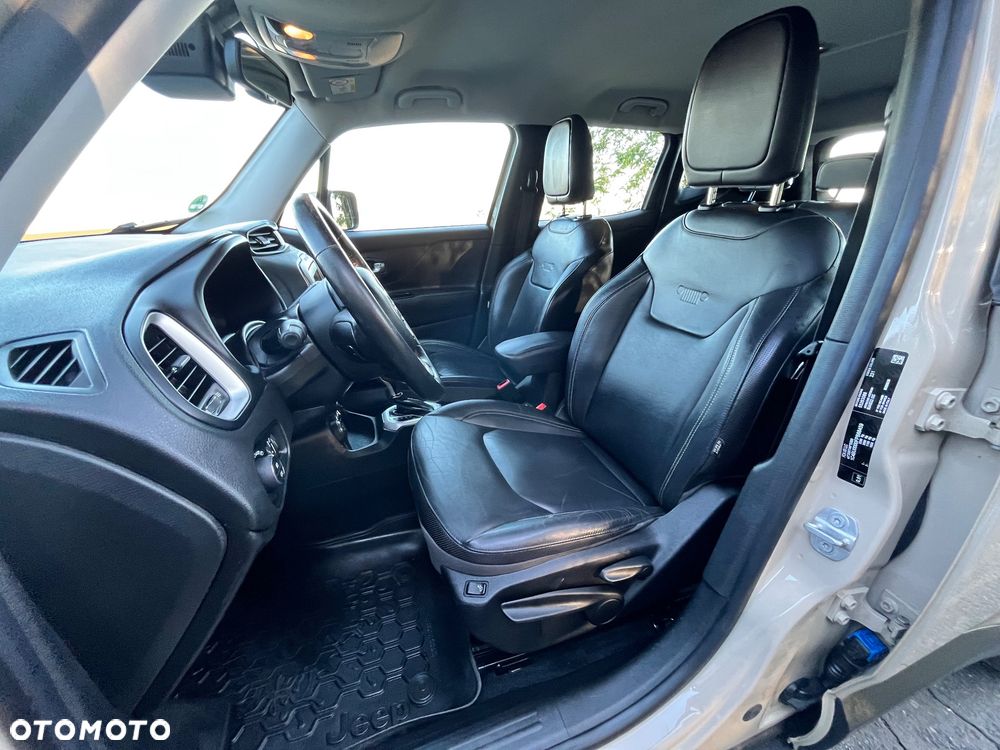 Jeep Renegade - 16