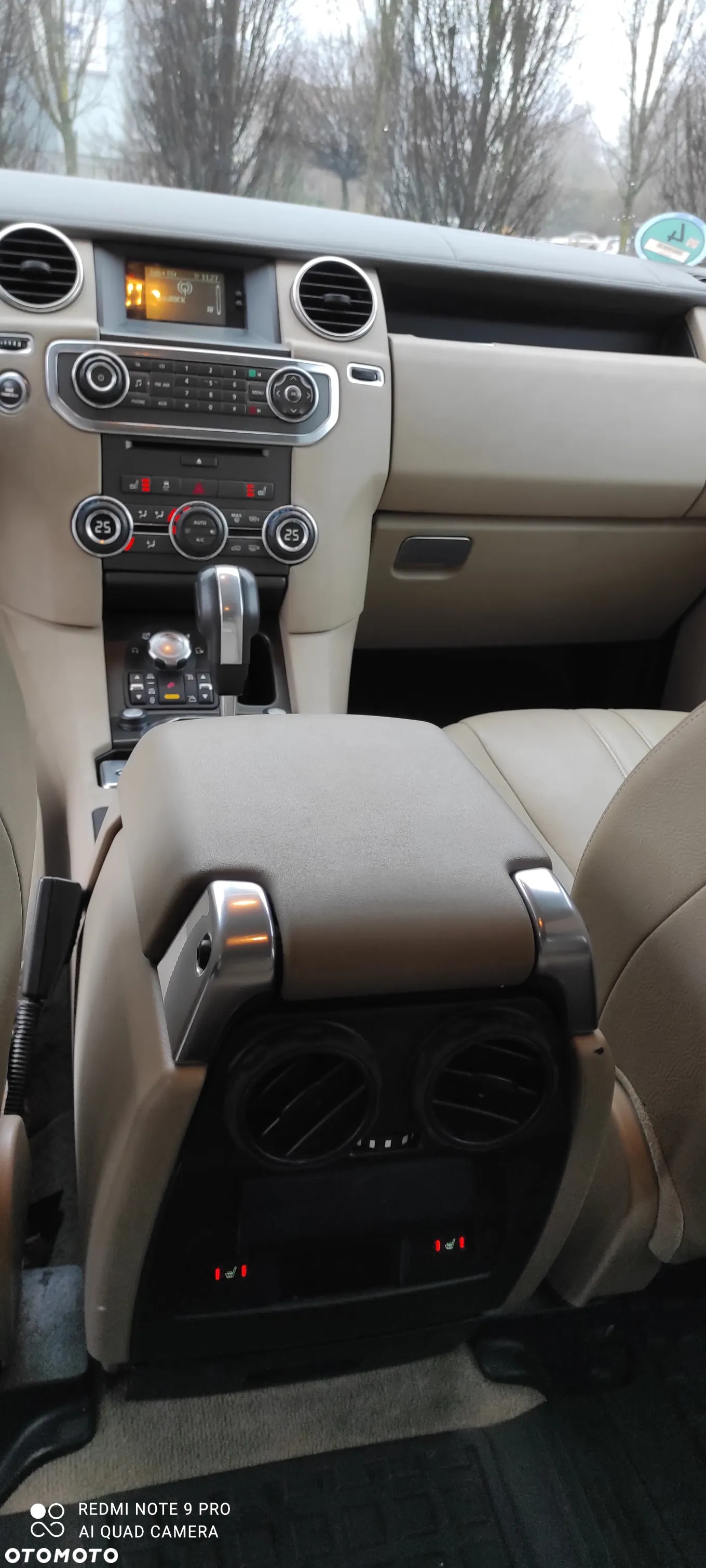 Land Rover Discovery IV 3.0 TD V6 HSE - 8