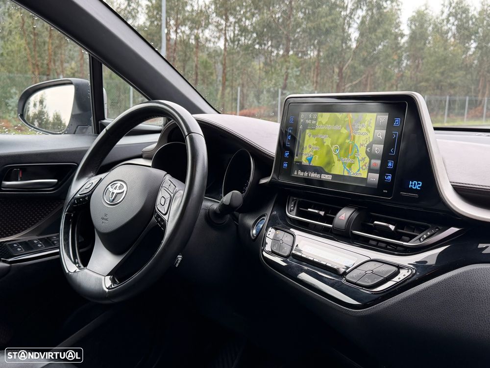 Toyota C-HR 1.8 HSD Exclusive+P.Luxury - 38