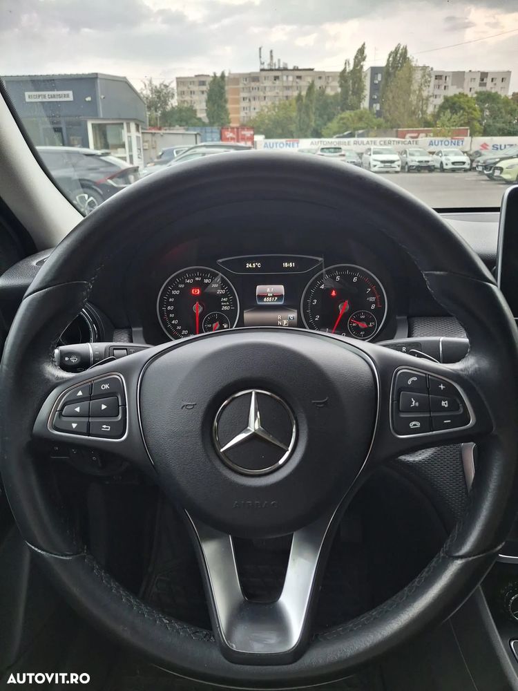 Mercedes-Benz A - 14