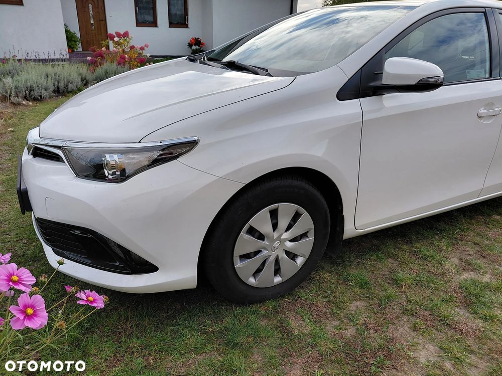 Toyota Auris - 15