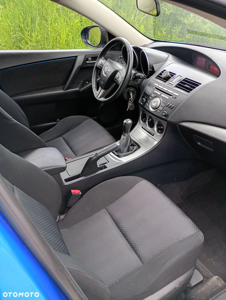 Mazda 3 - 4