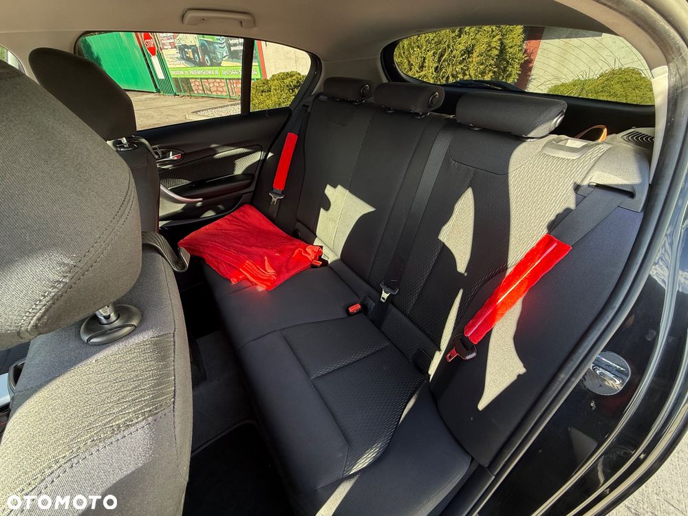 BMW Seria 1 116i - 6