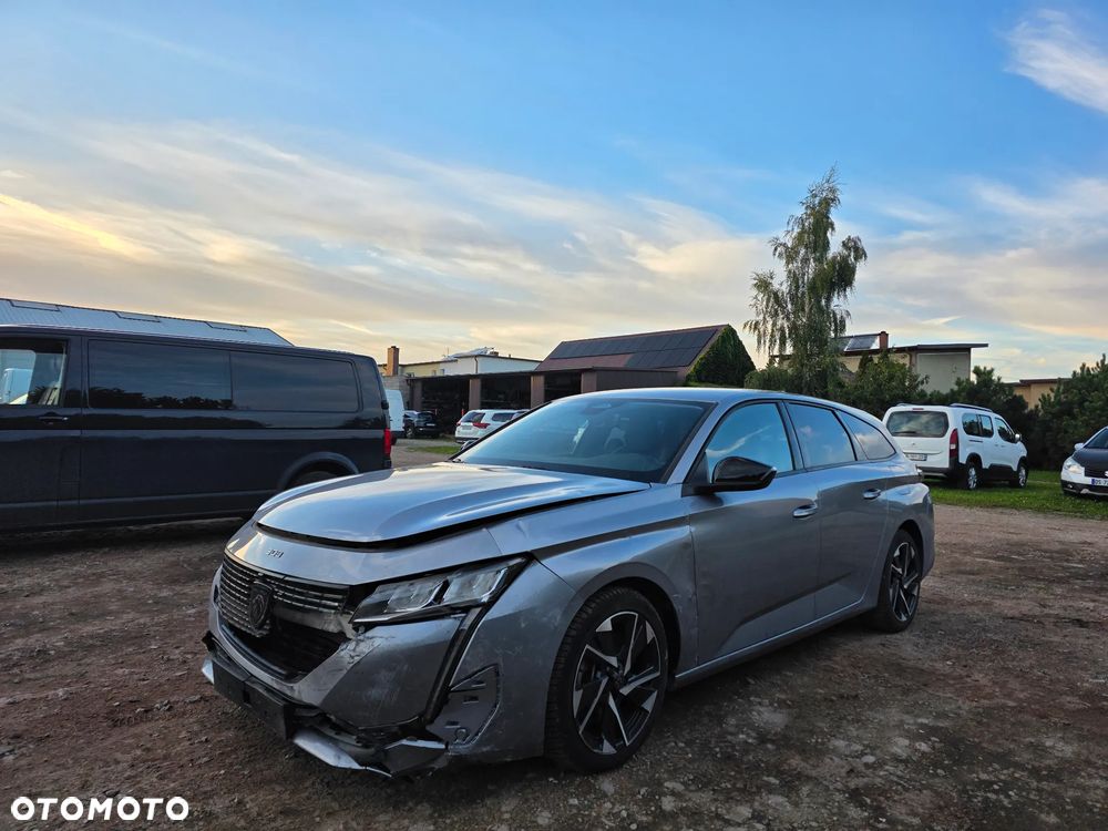 Peugeot 308 180 e-EAT8 Allure - 2