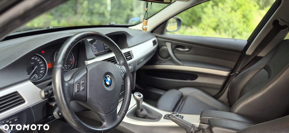 BMW Seria 3 330d DPF - 3