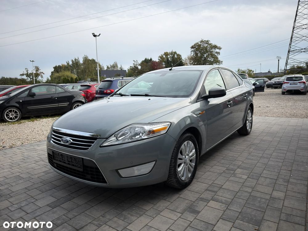 Ford Mondeo 2.0 Ghia - 21