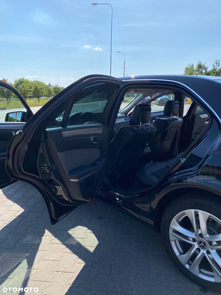 Mercedes-Benz Klasa E 220 CDI BlueEff Avantgarde - 15