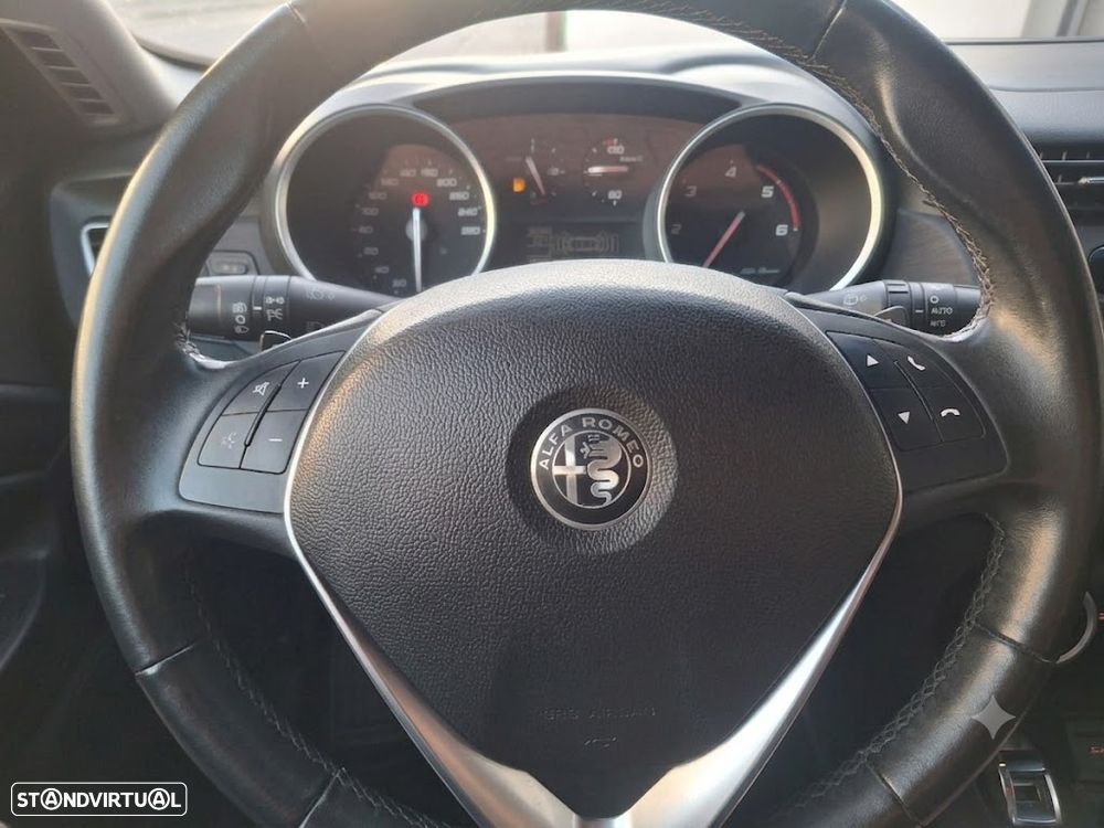 Alfa Romeo Giulietta 1.6 JTDM Executive TCT - 7