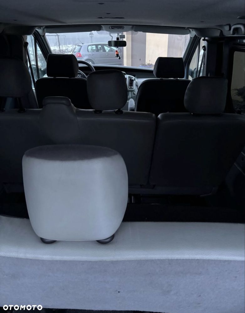 Opel Vivaro - 8