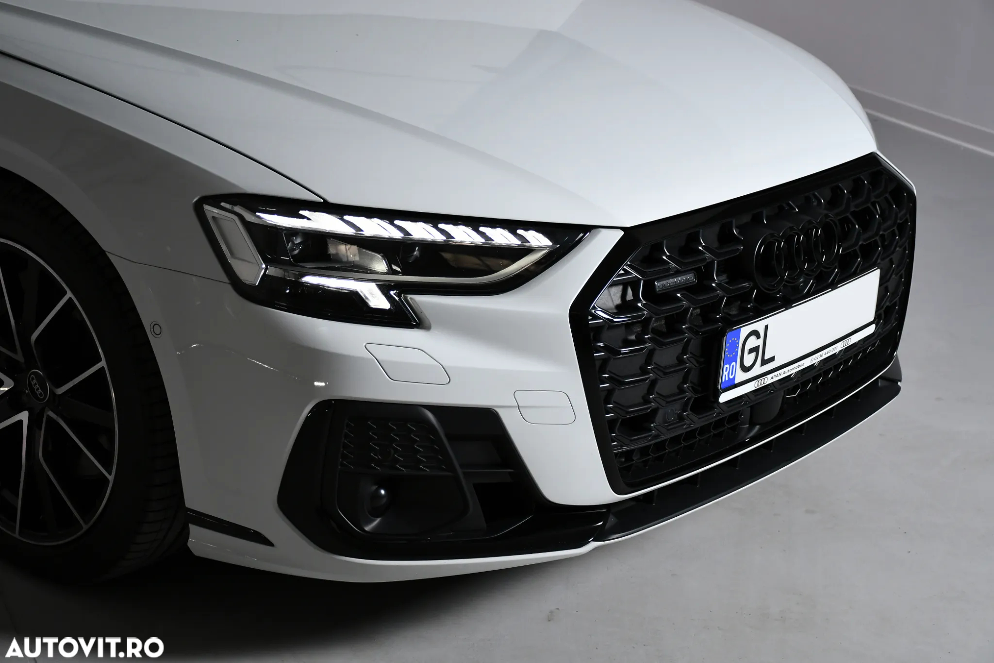 Audi A8 3.0 55 TFSI quattro Tiptronic - 3