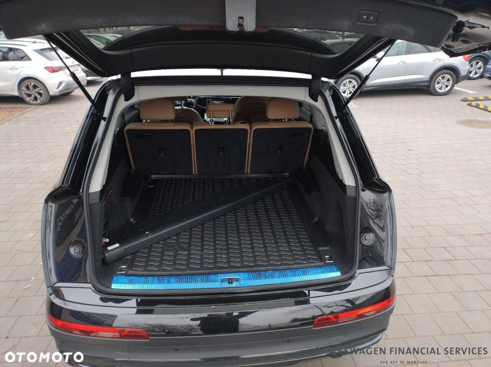 Audi Q7 - 10