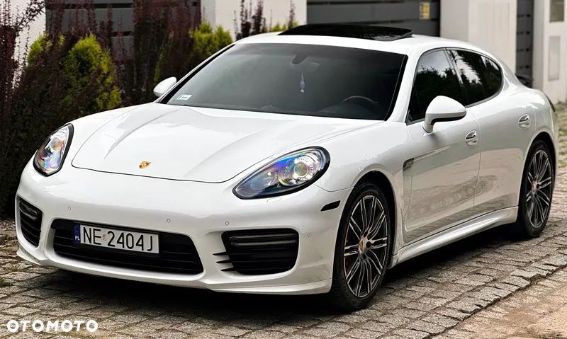 Porsche Panamera GTS PDK - 16
