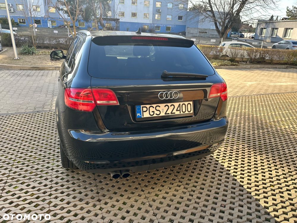 Audi A3 Sportback 2.0 TDI DPF Attraction - 4