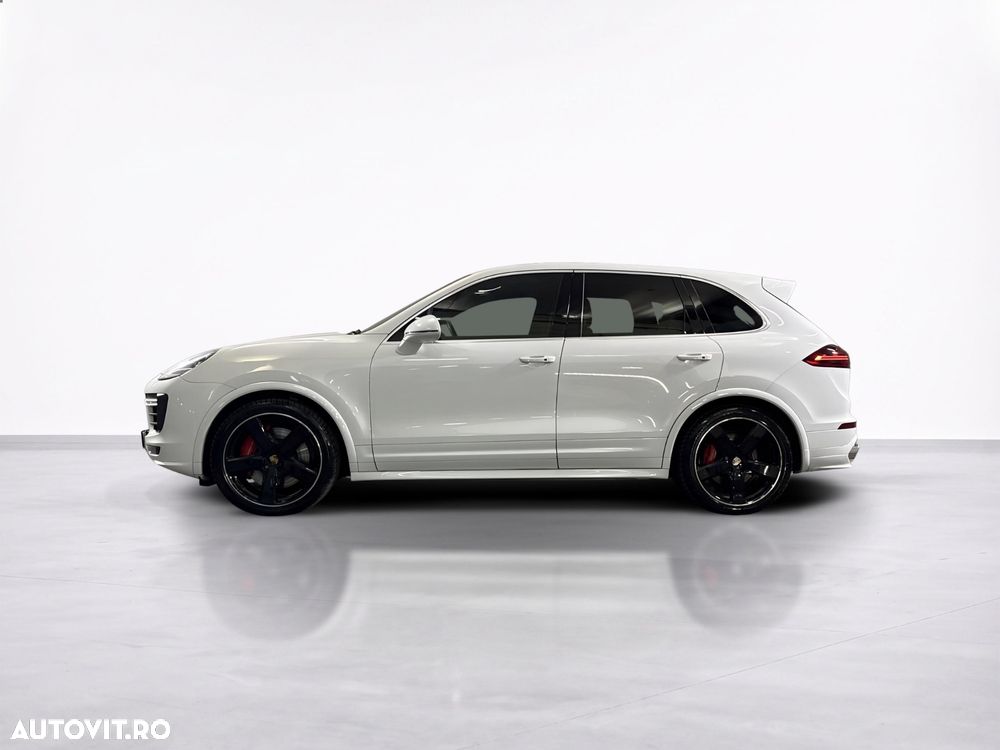 Porsche Cayenne 3.6 L GTS - 5