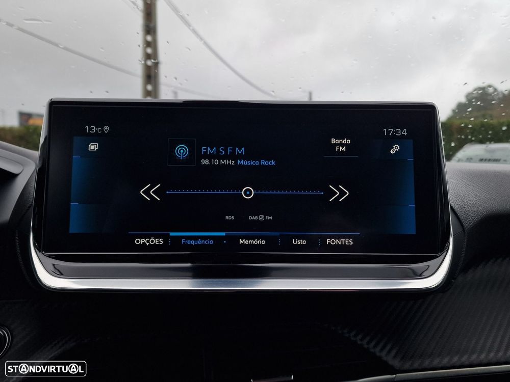 Peugeot 2008 1.2 PureTech Allure Pack - 32