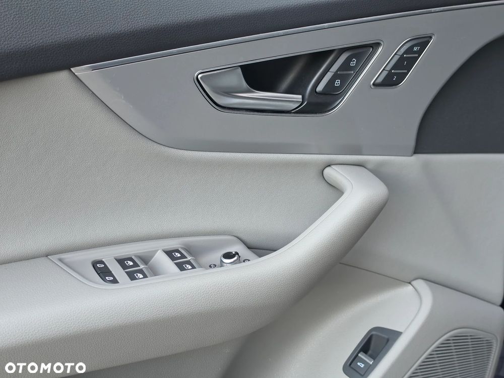 Audi Q7 - 24