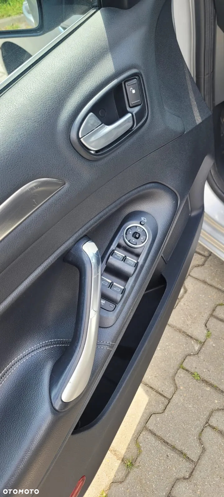 Ford Mondeo 2.0 TDCi Trend - 13