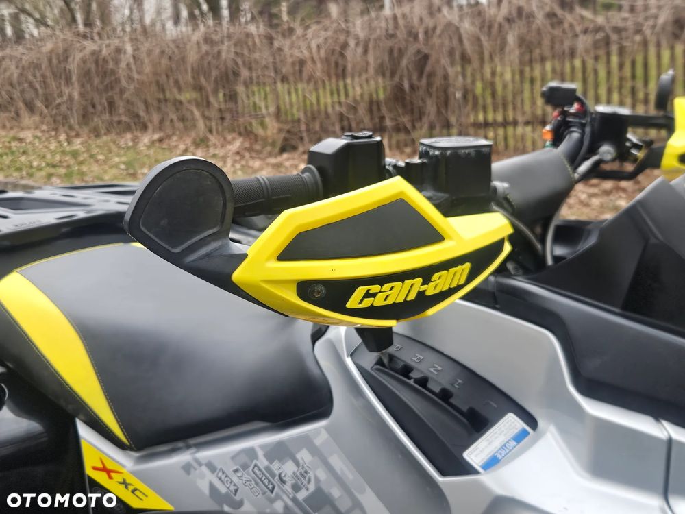 Can-Am Outlander - 24