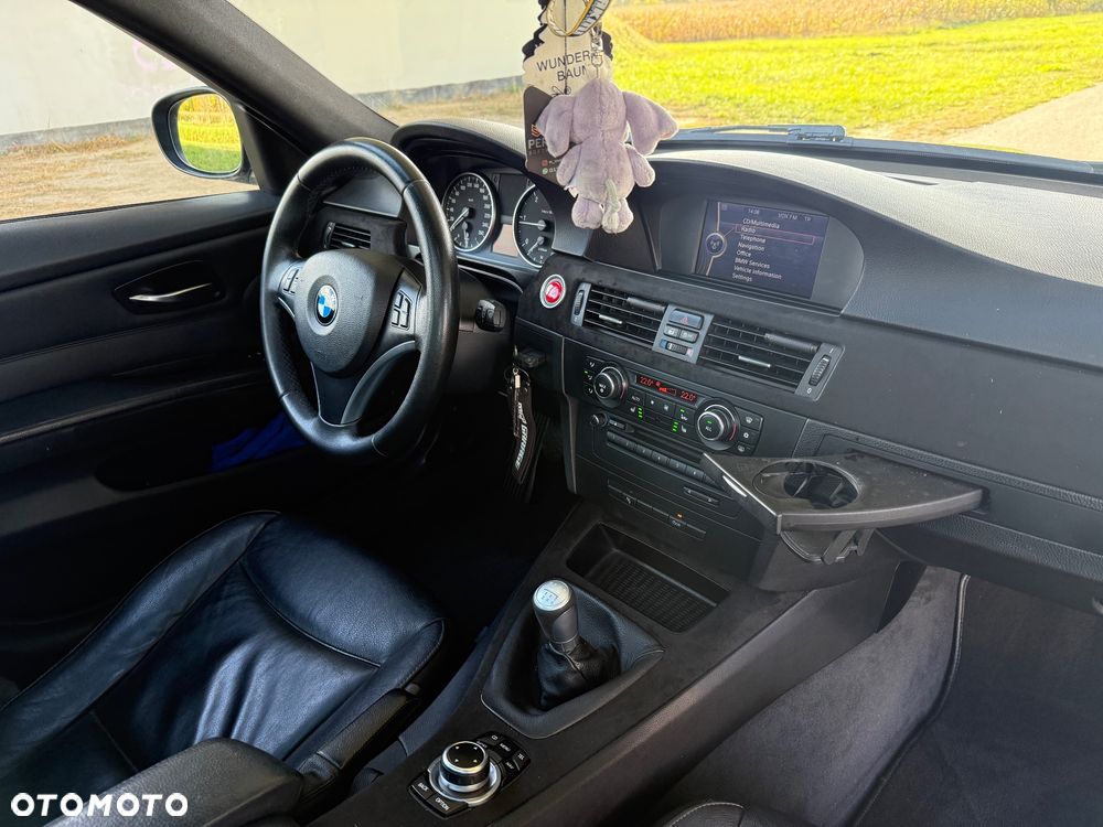 BMW Seria 3 318d DPF - 19