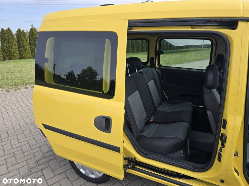 Opel Combo - 17