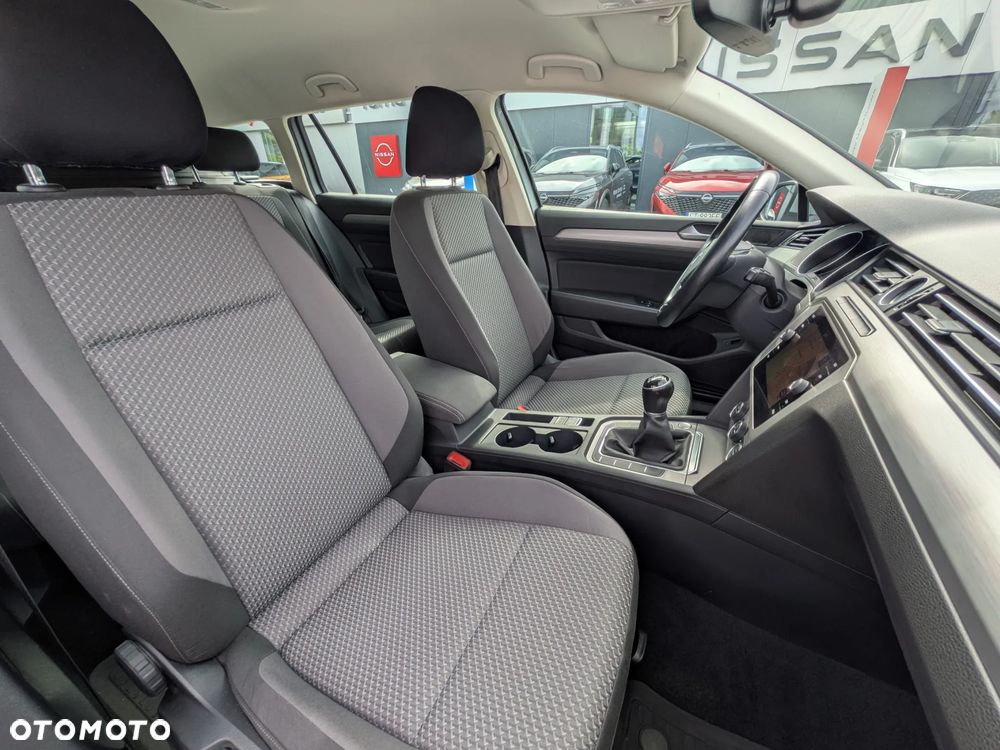 Volkswagen Passat 1.5 TSI EVO Trendline - 23