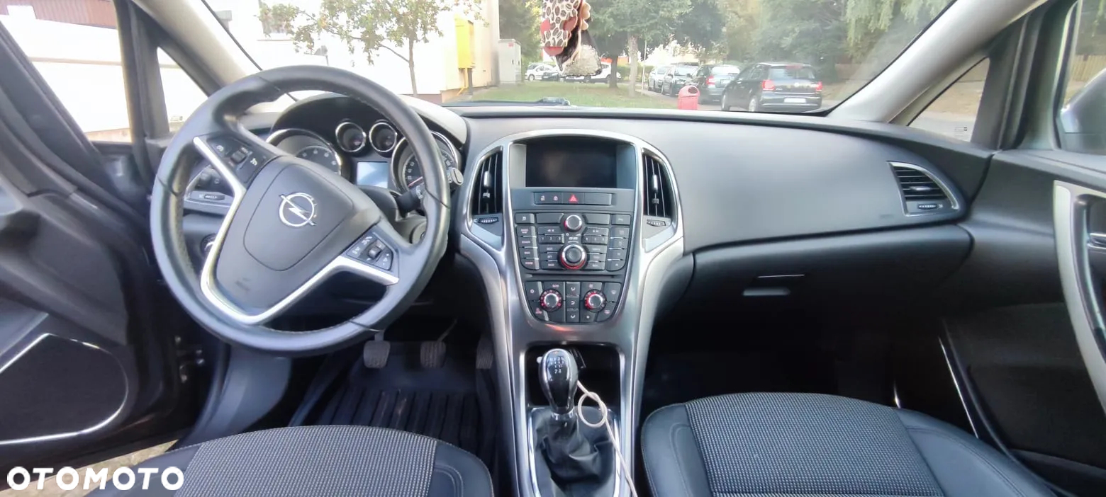 Opel Astra IV 1.6 Cosmo - 14