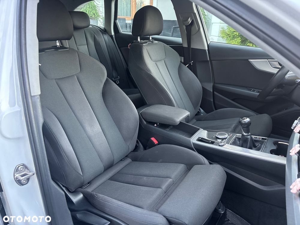 Audi A4 Avant 2.0 TDI - 20
