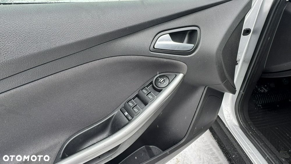 Ford Focus - 14