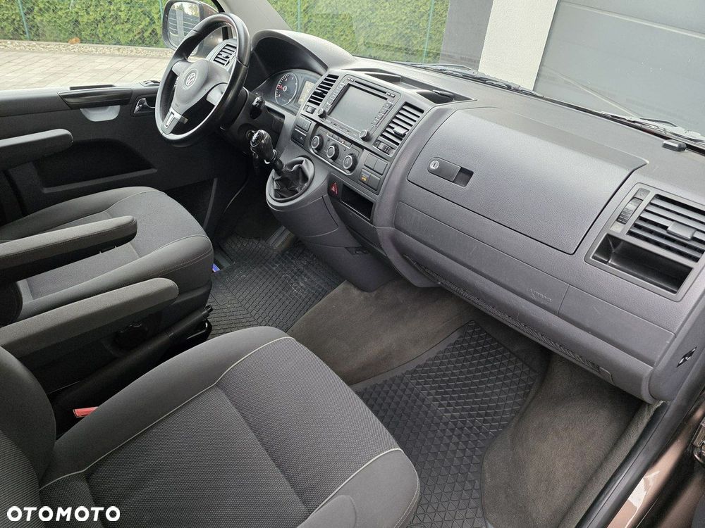 Volkswagen Multivan - 5
