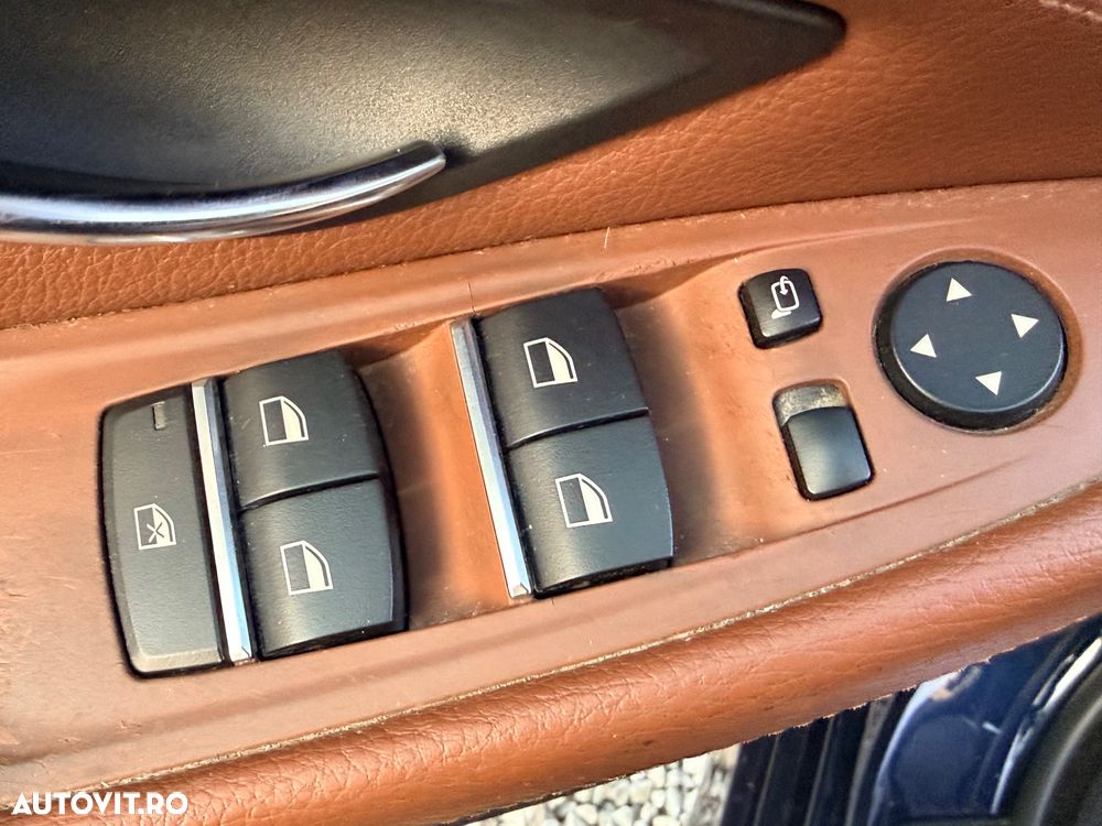 BMW Seria 5 520d Aut. - 13