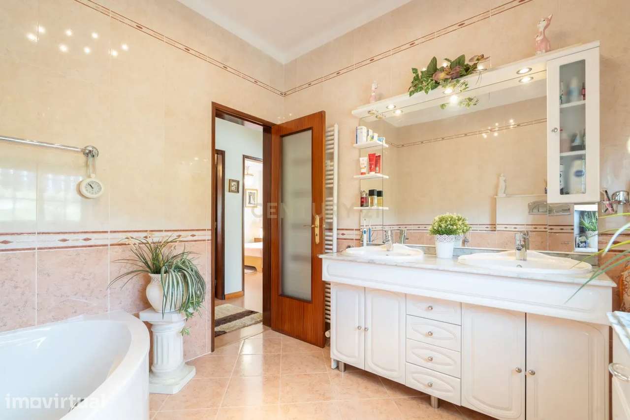 Moradia Renovada em Foz de Arouce, Lousã - 3 Quartos - Grande imagem: 2/60