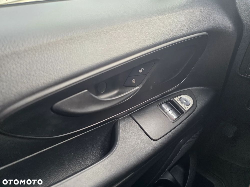 Mercedes-Benz Vito - 15
