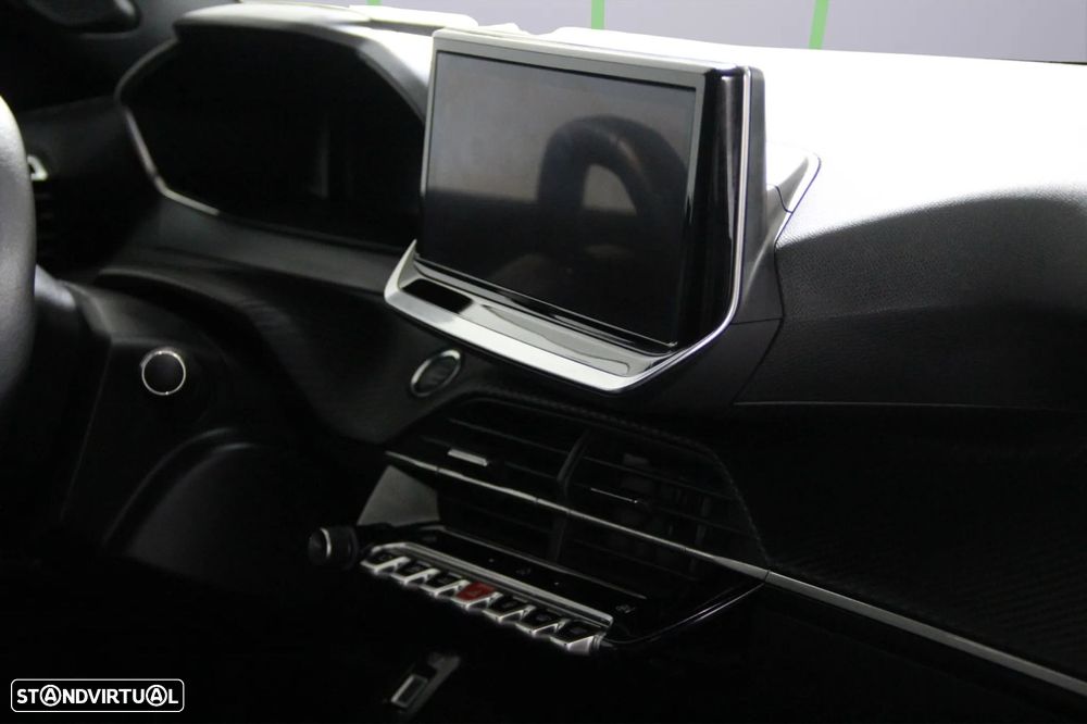 Peugeot e-2008 - 10