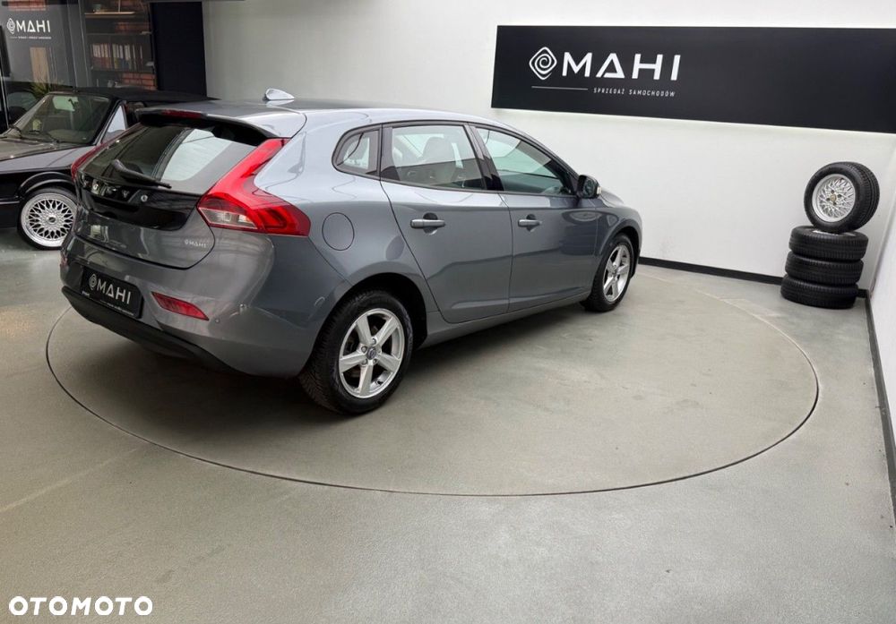 Volvo V40 D2 Kinetic - 12