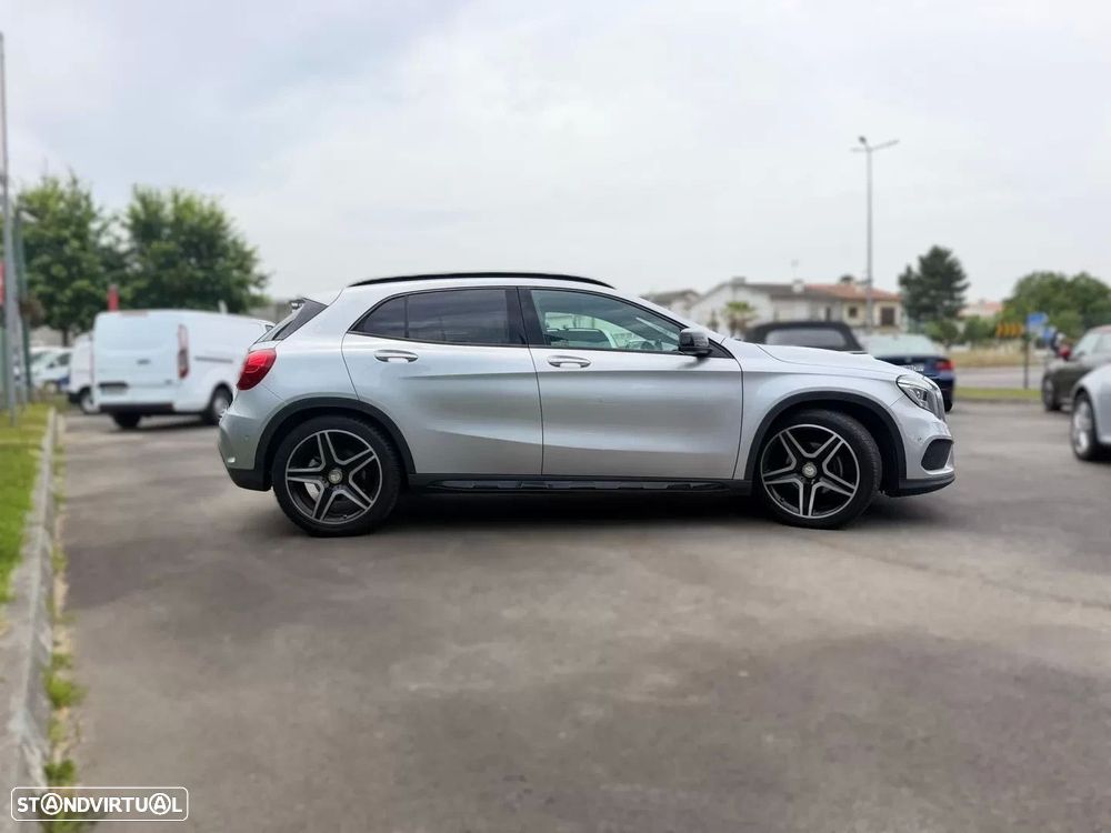 Mercedes-Benz GLA 180 AMG Line - 8