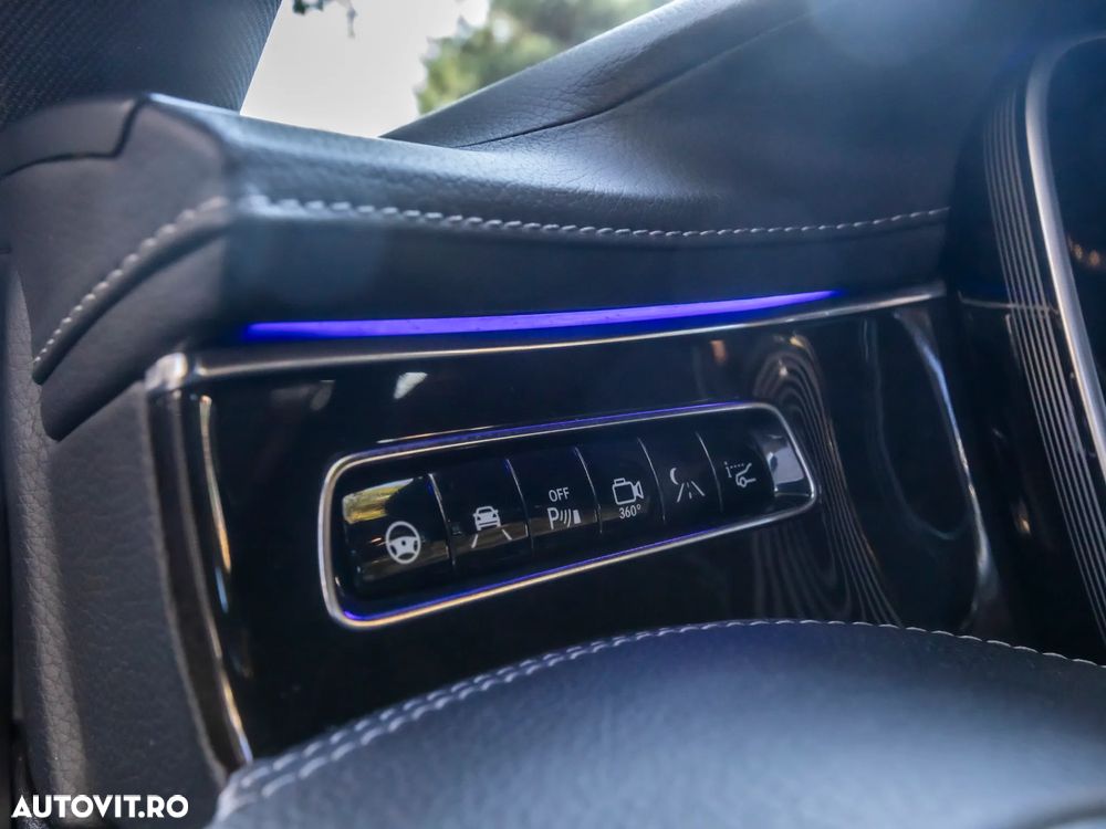 Mercedes-Benz S 500 4MATIC Coupe Aut - 25