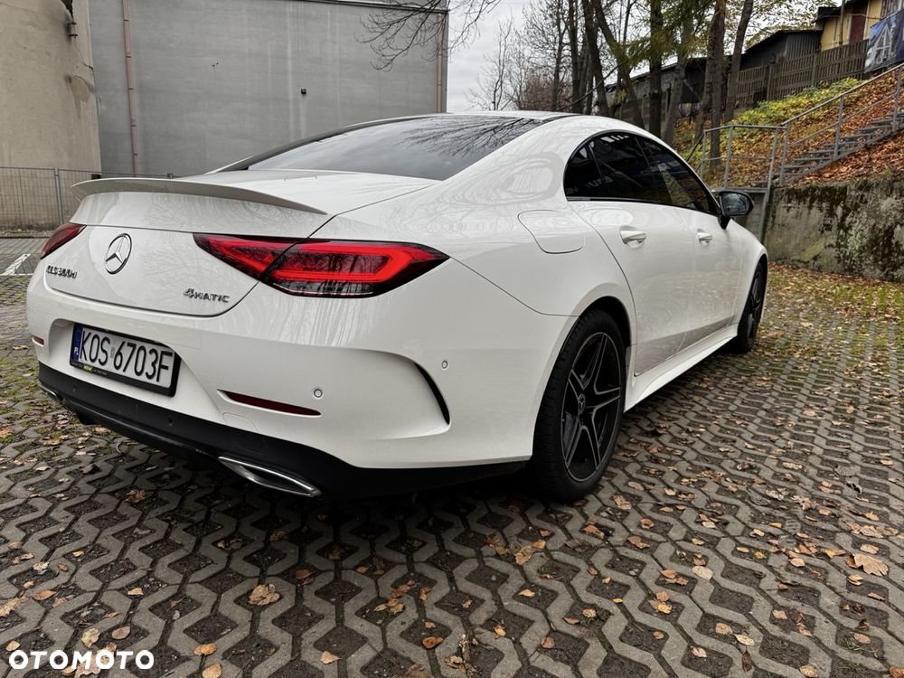 Mercedes-Benz CLS 300 d 4Matic 9G-TRONIC AMG Line - 27