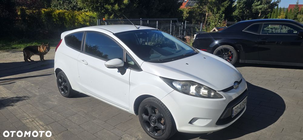 Ford Fiesta - 4
