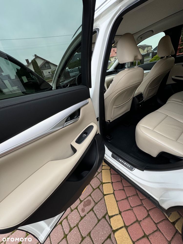 Infiniti QX30 2.0t DCT AWD Premium - 31