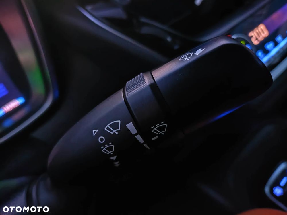 Toyota Corolla 1.8 Hybrid Comfort - 14