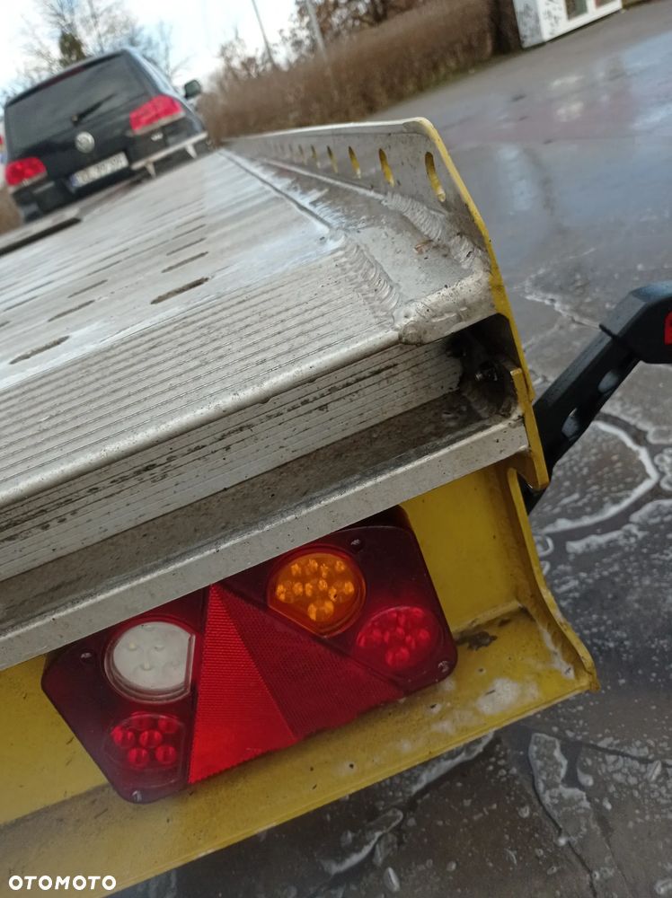 UWAGA ! WYNAJEM AUTO+PRZYCZEPA LAWETA DŁUGOŚĆ 4 LUB 8 METRÓW 1 LUB 2 AUTA LUB BUSY MINIKOPARKI HAK 3,5TONY ,ŁADOWNOŚĆ 1500-3500KG OD RĘKI NA TELEFON !!!!! - 17