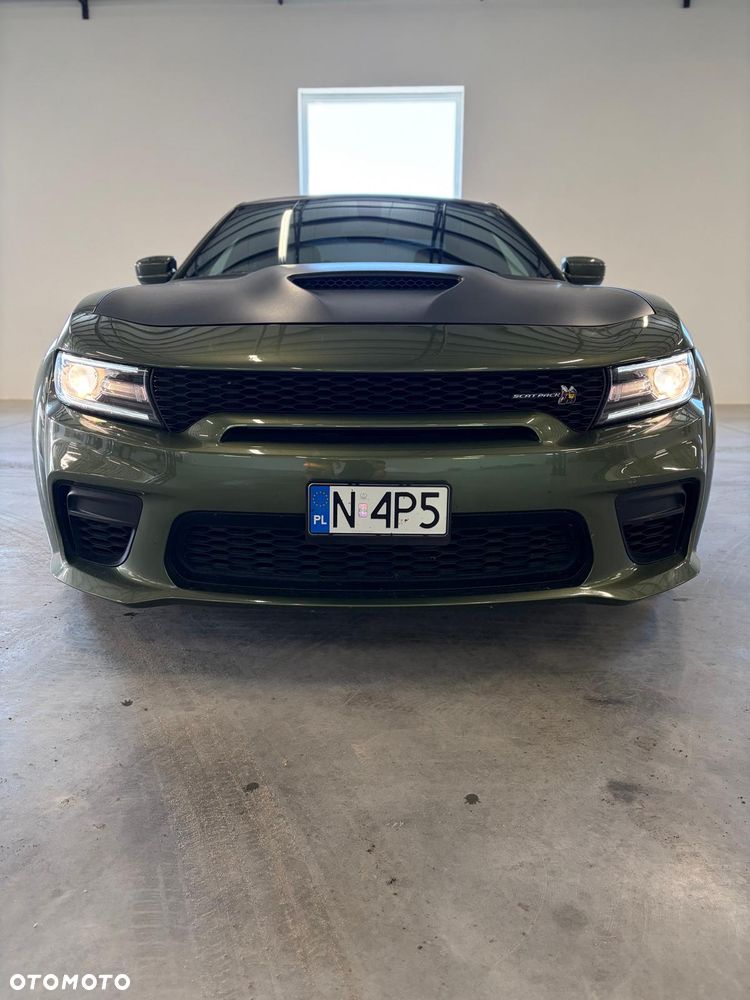 Dodge Charger - 12
