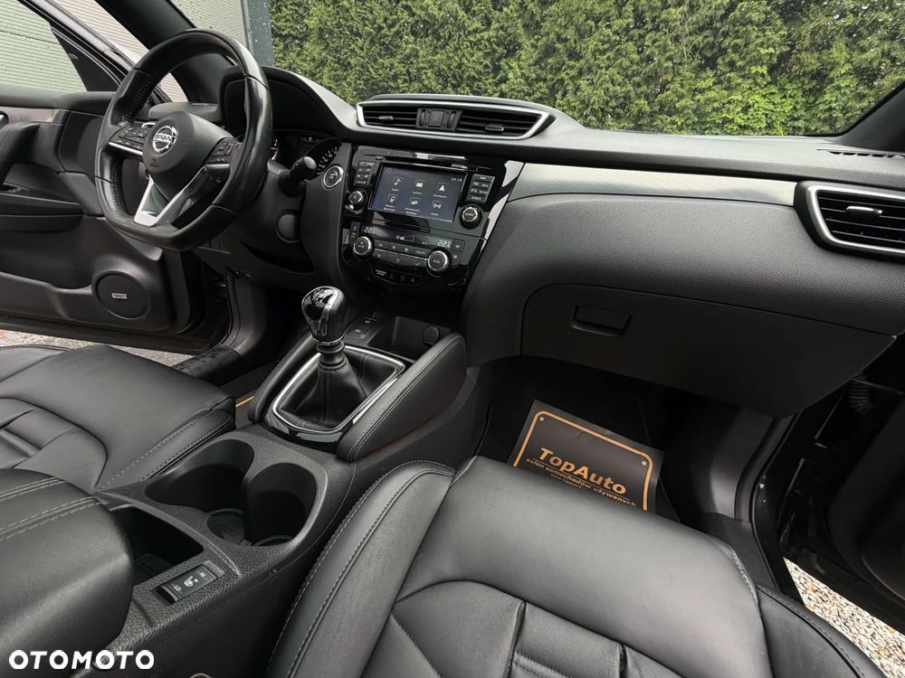 Nissan Qashqai 1.6 DIG-T Tekna+ - 16