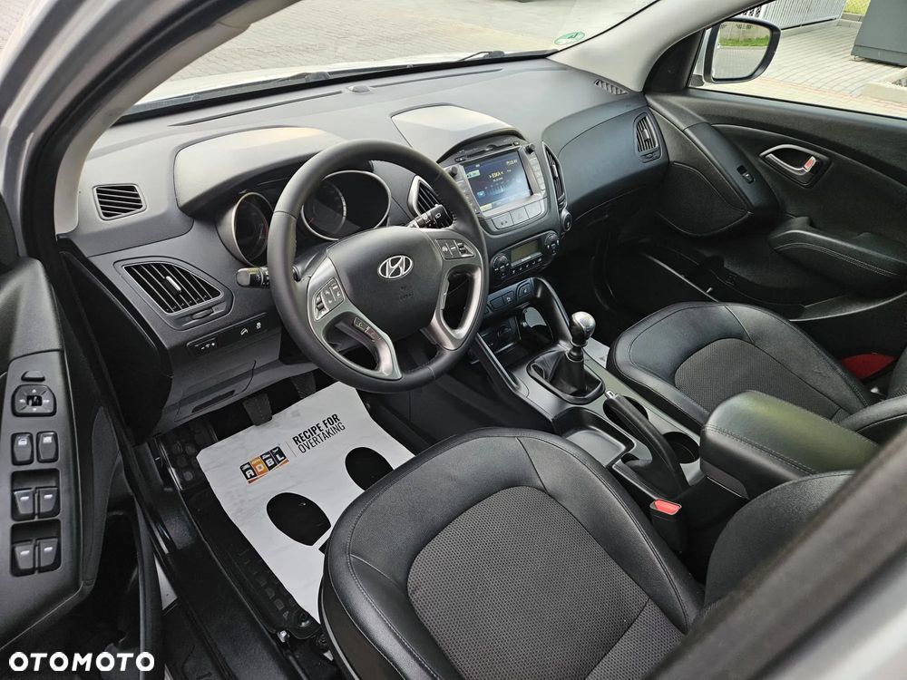 Hyundai ix35 1.6 2WD Fifa World Cup Edition - 15