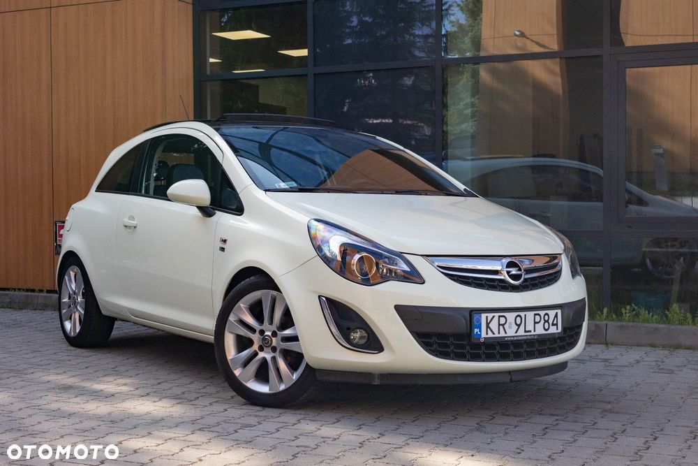 Opel Corsa 1.4 16V Edition 150 - 2