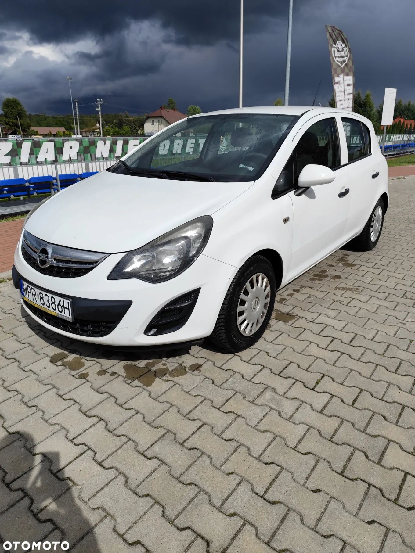 Opel Corsa 1.2 16V Enjoy - 1