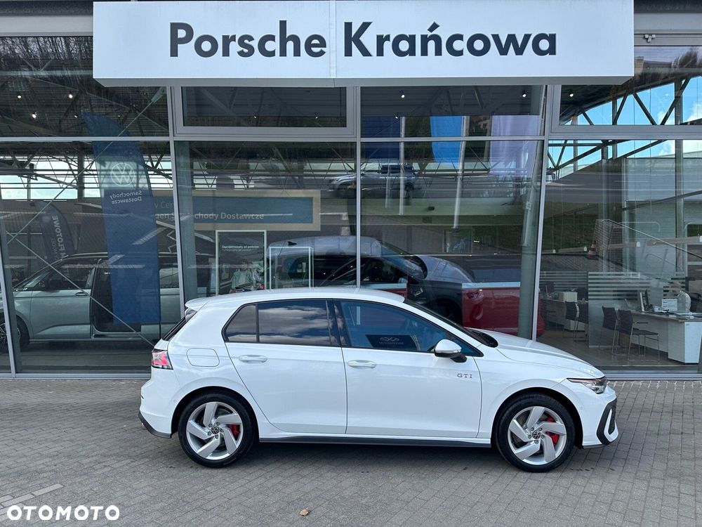 Volkswagen Golf - 10